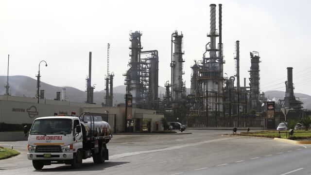 Minam: Repsol debe presentar nuevo informe para renovar plazo de carga y descarga de combustible