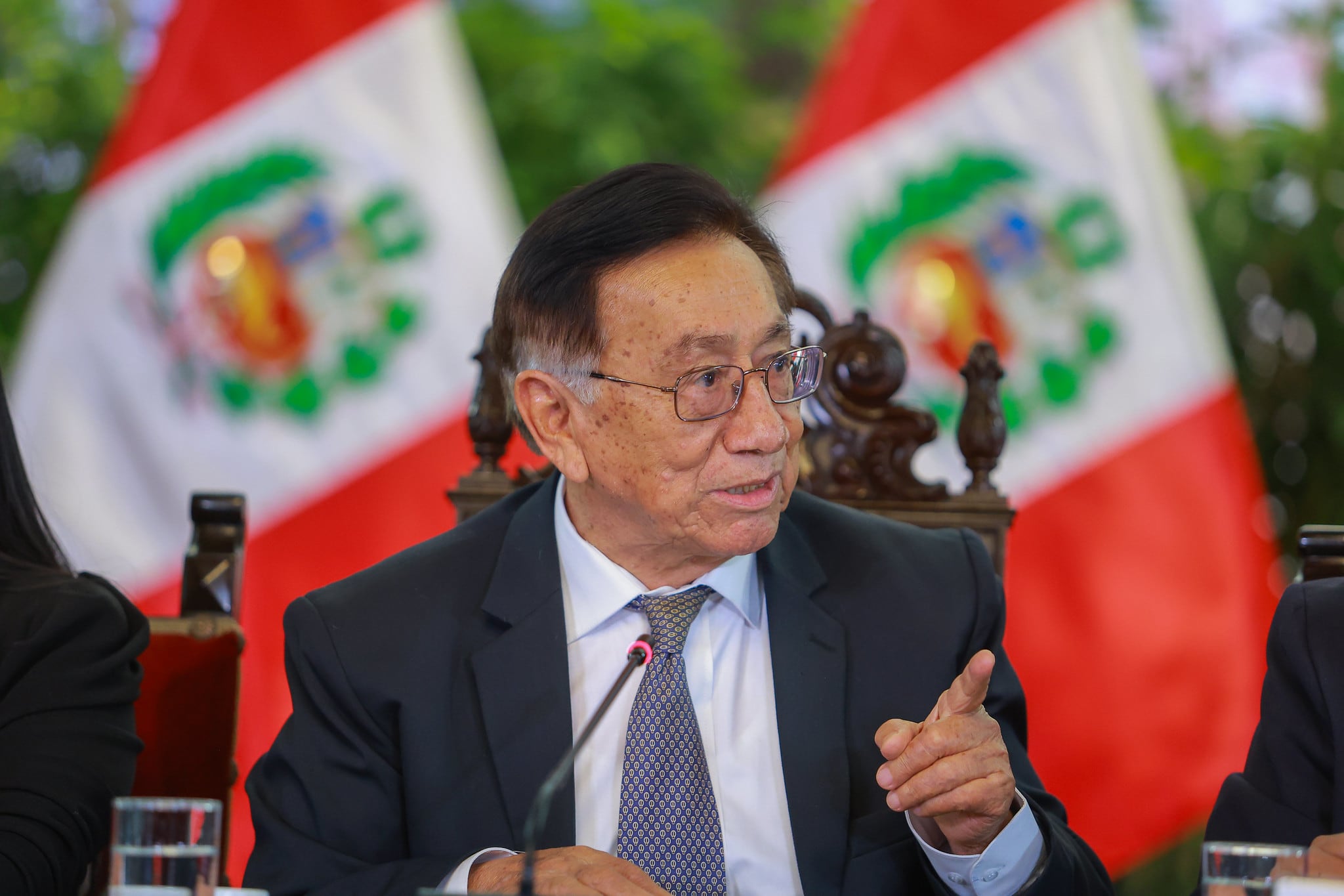 El hijo del presidente Balcázar, antes de esta norma, era docente contratado y debía renovar su vínculo periódicamente. (Foto: Presidencia)