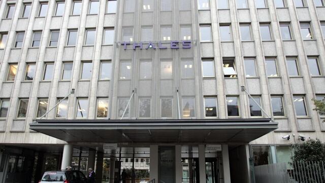 Bruselas permite a Hitachi Rail comprar filial de señalización ferroviaria de Thales