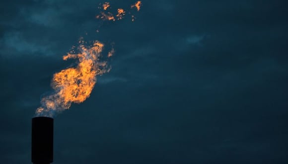 La propuesta aprobada por el Congreso de Estados Unidos supondrá cobrar a los grandes productores de energía 900 dólares por cada tonelada de emisiones de metano. (GETTY IMAGES)
