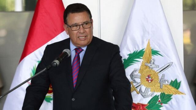 Ministro de Defensa, José Huerta, falleció tras paro cardíaco a los 71 años
