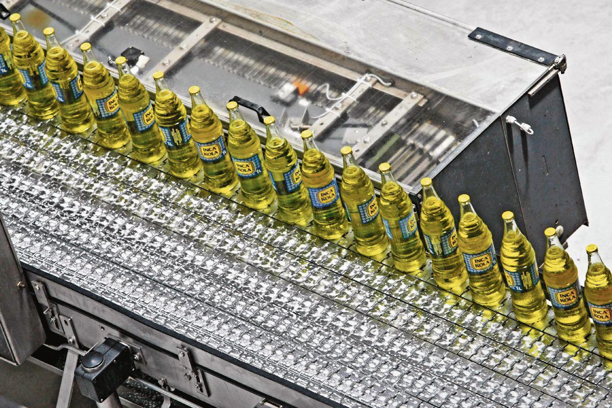 21 de enero del 2009. Hace 15 años. Embotelladoras de gaseosas recuperan márgenes de ganancia. Por caída de las cotizaciones de insumos importados.