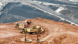 Minería cae en agosto por conflictos y menor ley del cobre