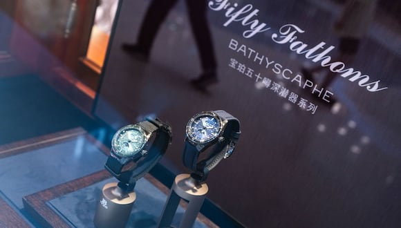 Relojes expuestos en una tienda Blancpain de Pekín. Fotógrafo: Na Bian/Bloomberg