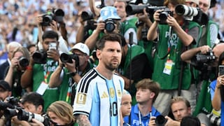 La “minieconomía” en torno al Messi dorado en Argentina: “Es su último Mundial”