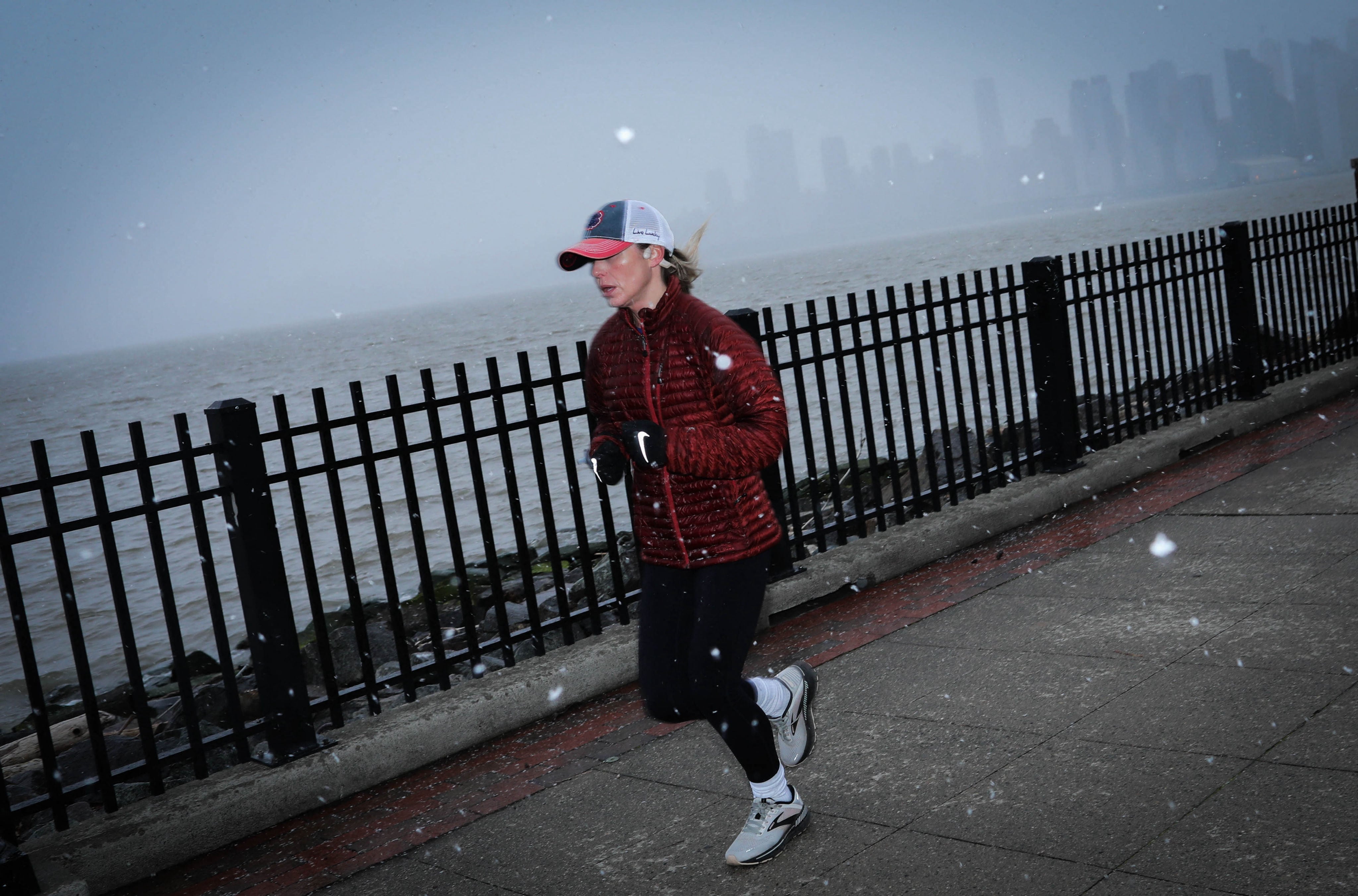 Los ciudadanos de Nueva Jersey se beneficiarán con este aumento de salario mínimo, pero deben tener en cuenta que no hay un monto uniforme y todo dependerá del sector al que pertenecen (Foto: AFP)