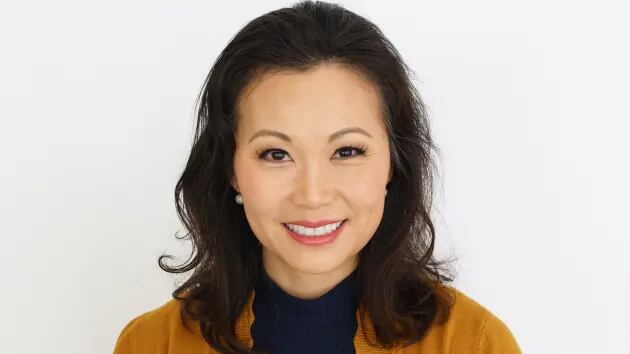 VIRAL | La carga de trabajo de Jenny Woo depende de la temporada y sus múltiples fuentes de ingresos le permiten desconectarse por completo cuando sus tres hijos están en casa. (Foto: Laura Brad)