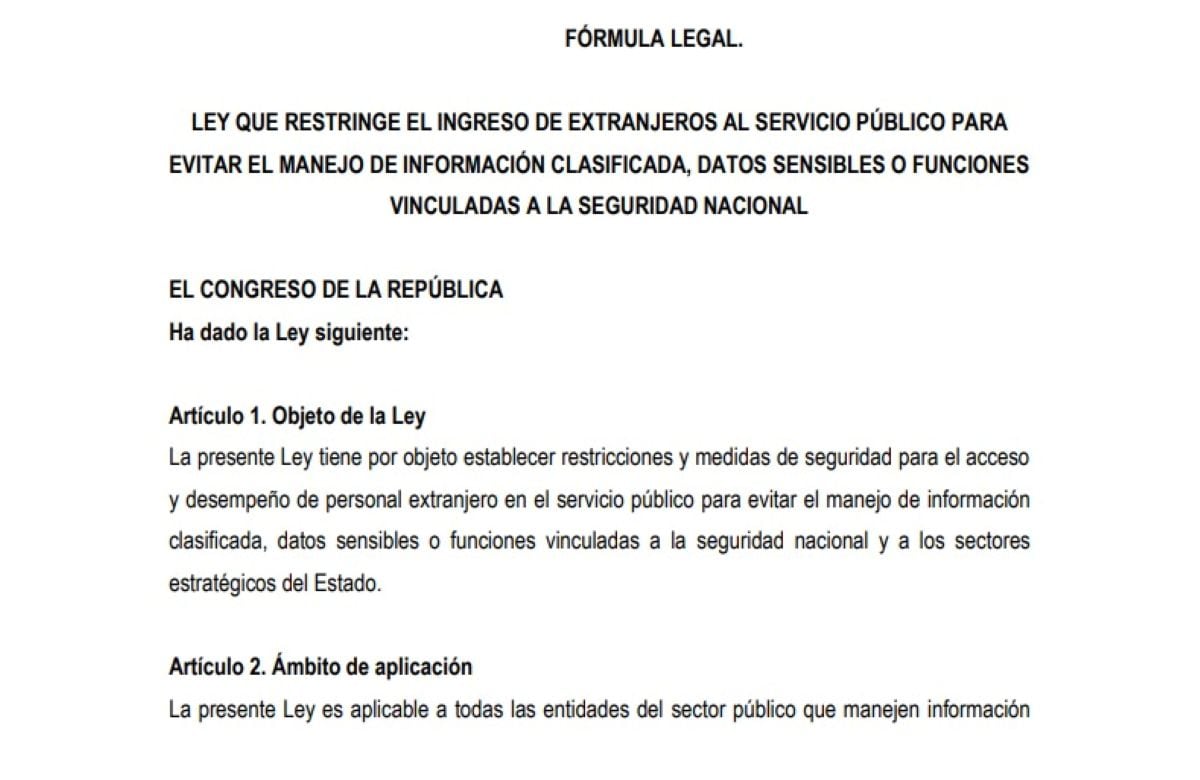 El proyecto propone restricciones para cargos vinculados a seguridad nacional y manejo de información clasificada. Foto: Captura Congreso.