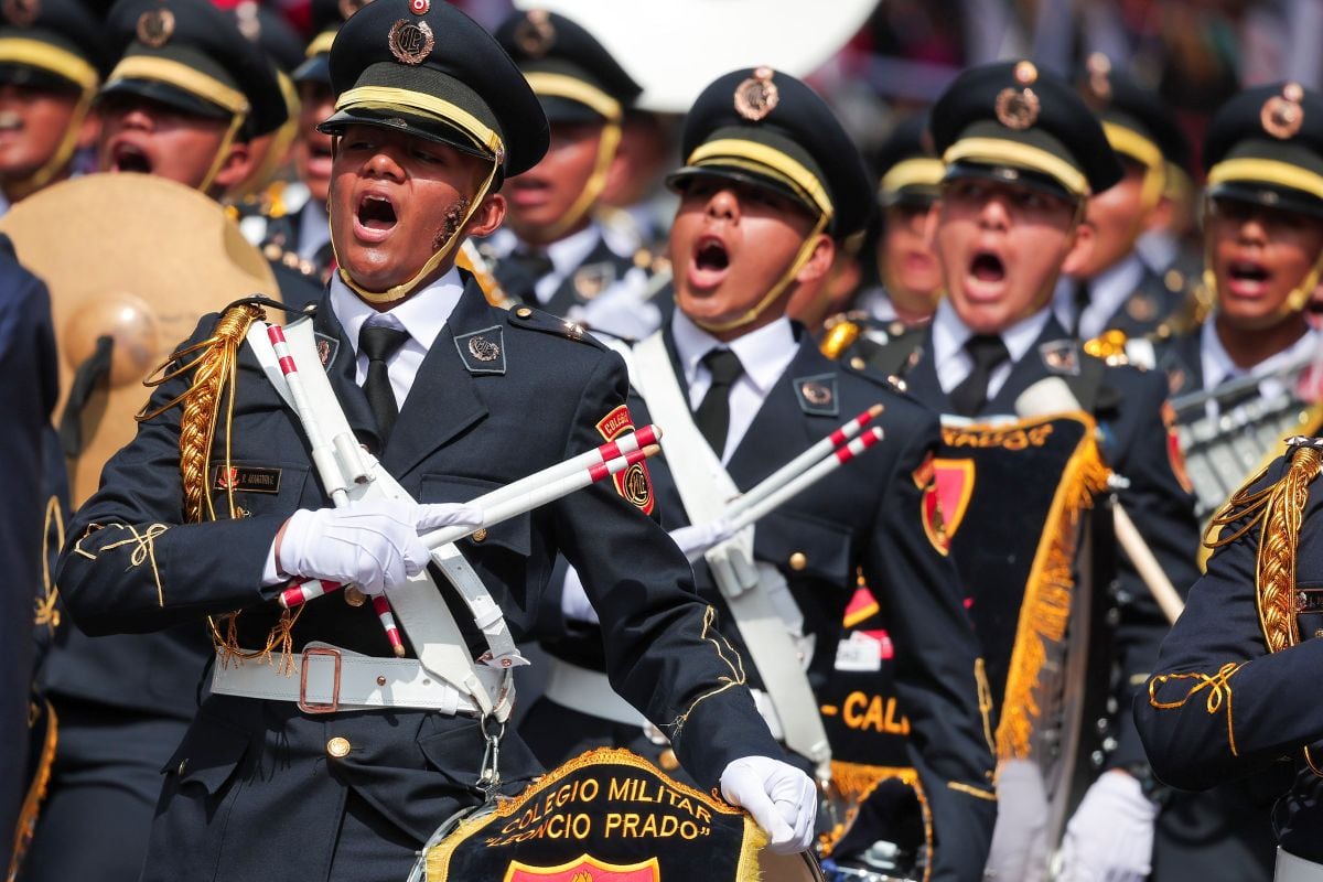 El turno de los cadetes del emblemático Colegio Militar Leoncio Prado. Foto: Presidencia.