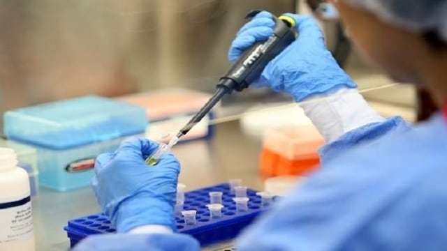 Perú cuenta con 42 laboratorios para procesar pruebas moleculares que detectan el COVID-19