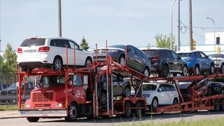 Fiat Chrysler llama a reparar 4.8 millones de autos por falla en control de velocidad