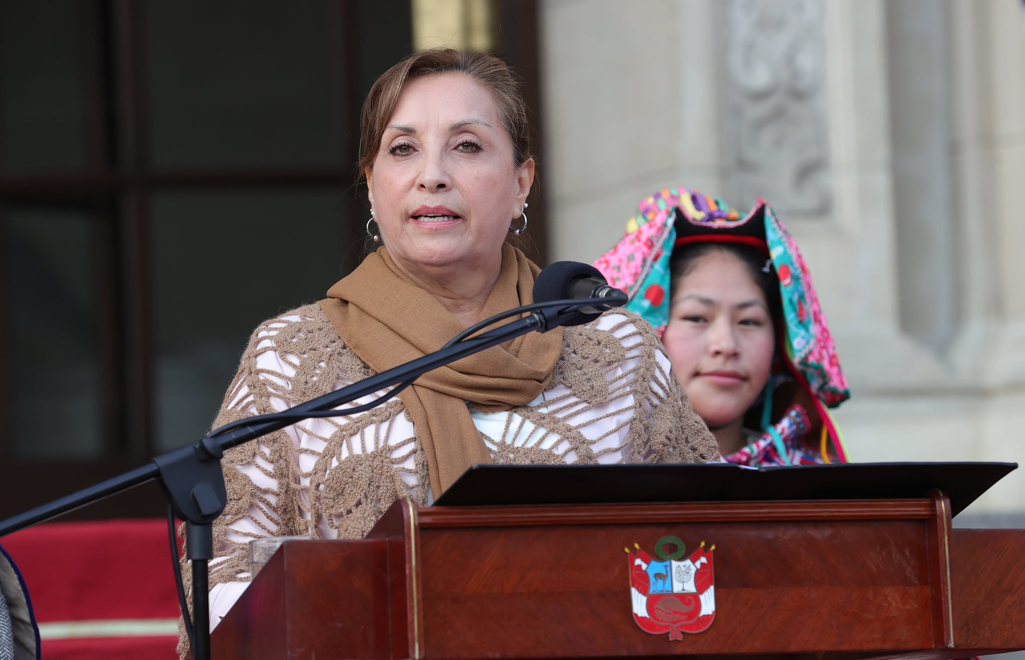 El bono es asignado para el personal del despacho de la mandataria que estén bajo los regímenes de los Decretos Legislativos N° 276 y N° 1057. (Foto: Presidencia)
