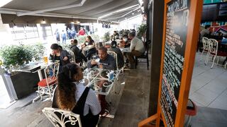 Conozca los aforos en malls, restaurantes, cines y otros negocios que rigen en el país desde este lunes