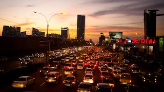 Usuarios pierden hasta 12 años de su vida por congestión vehicular en Lima
