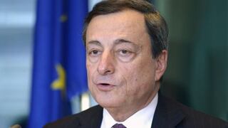 Draghi: La evolución del euro es importante para el crecimiento y la estabilidad de precios