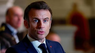 Macron le dice a Netanyahu que desplazar a la fuerza a los palestinos sería crimen de guerra