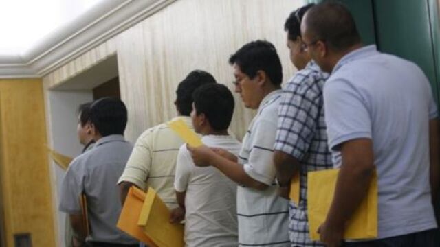 Más de 342,000 limeños buscan empleo activamente, según el INEI