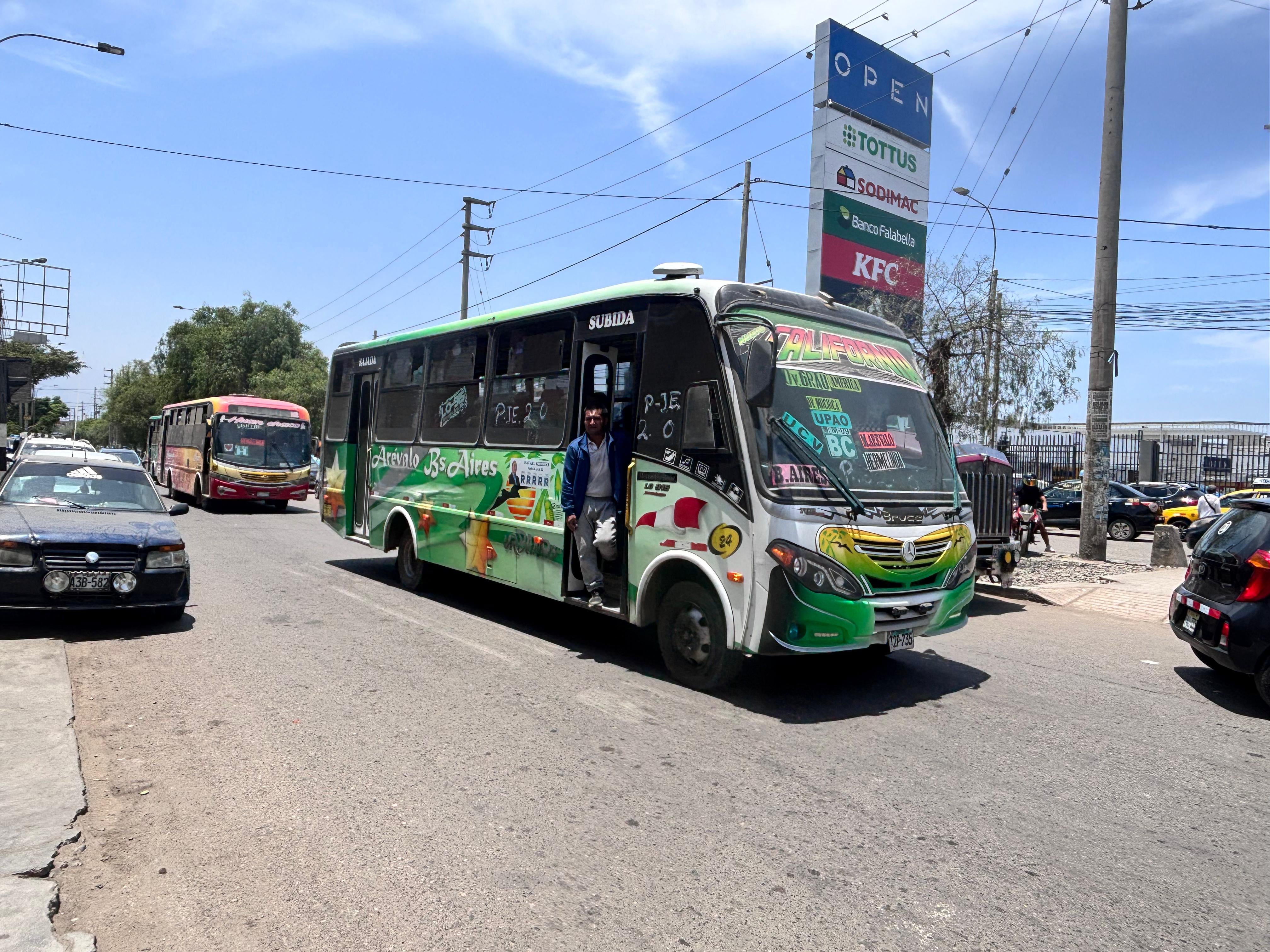 Los transportistas del Perú también piden fiscalizar grifos. (Foto: Andina)