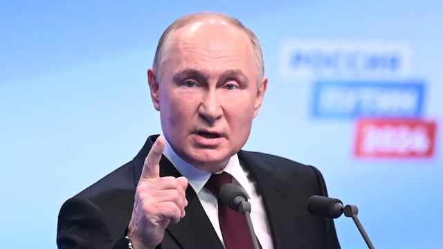 Putin sugiere que Ucrania está detrás del atentado terrorista en Moscú 