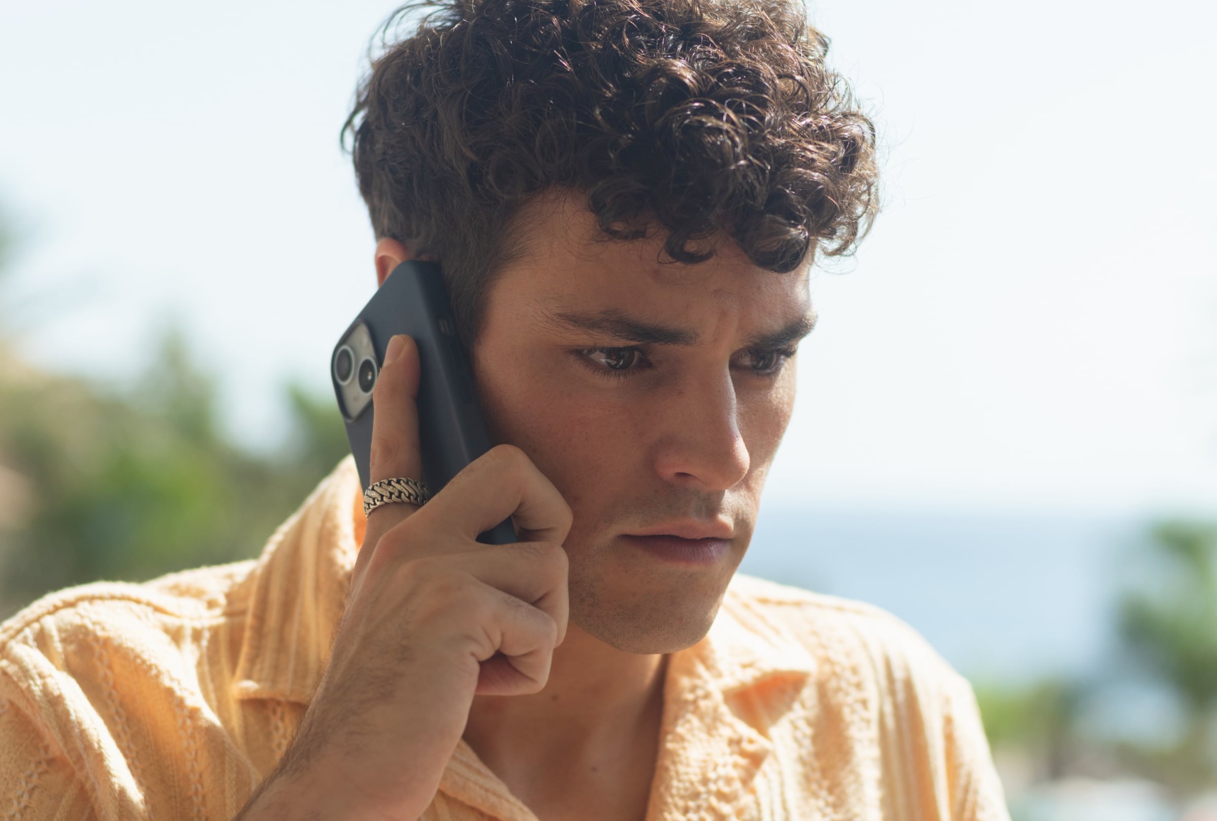 Tomy Aguilera como Dani en una escena de la serie española “Oasis” (Foto: Netflix)