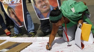 Venezolanos siguen en alerta por salud de Hugo Chávez