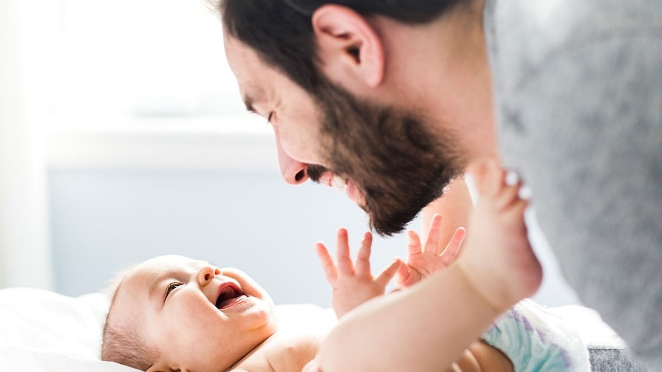Licencia por paternidad de 20 días: qué pasaría con empresas. (Foto: iStock)