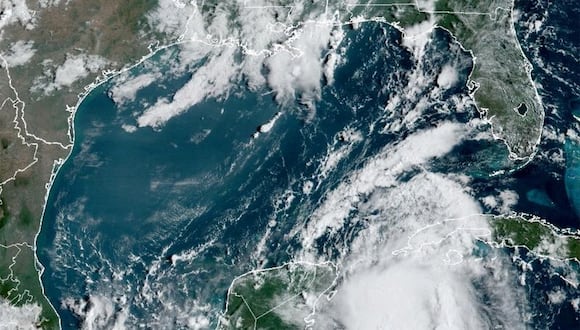 La tormenta seguía una trayectoria incierta mientras giraba hacia el norte sobre las cálidas aguas del Golfo de México. (Foto: Reuters)