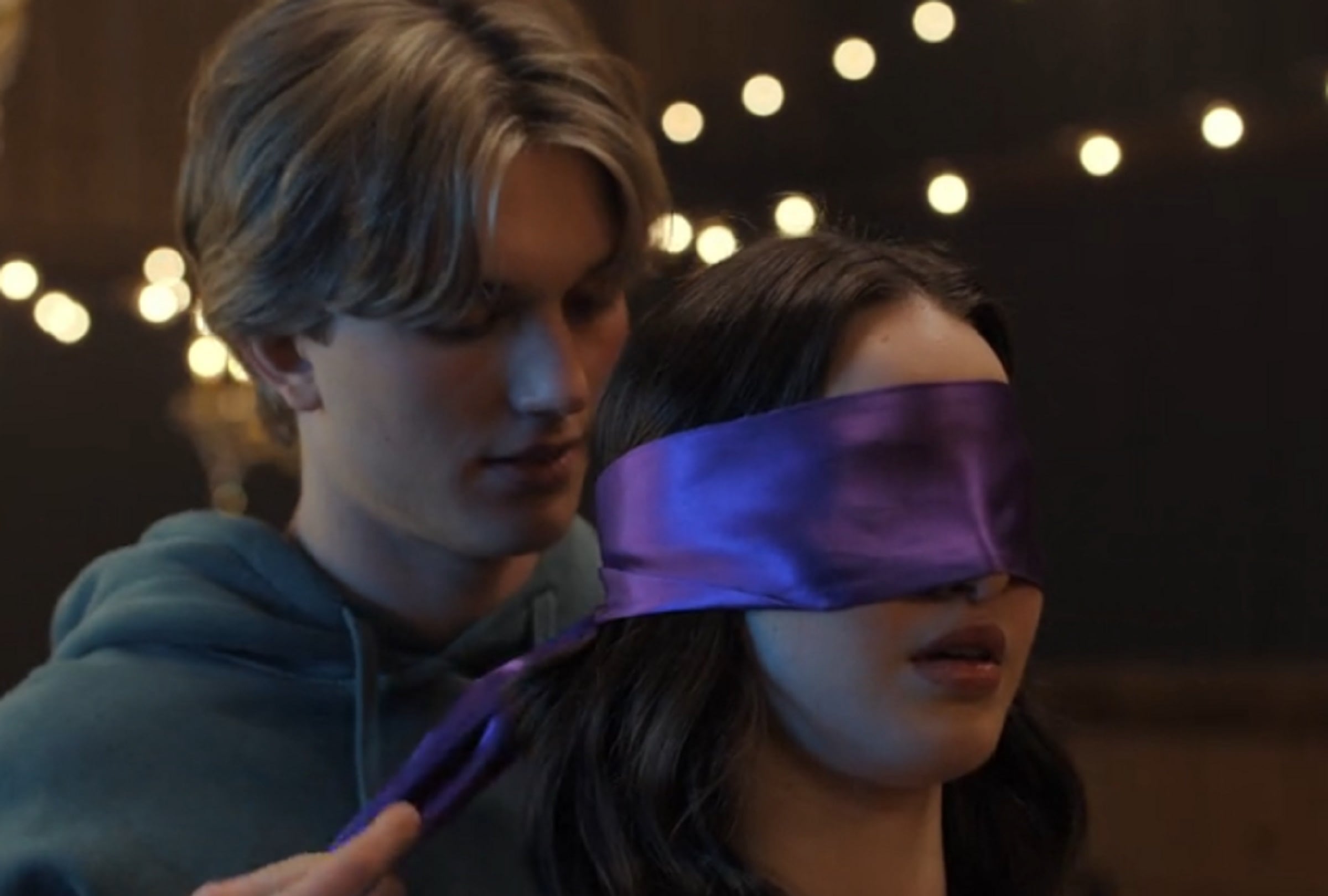 Adriana Russo (Madelyn Keys) y Brayden Elliott (Cale Ambrozic) fingen un romance para conseguir patrocinadores en la serie canadiense "Bailando sobre hielo" (Foto: Netflix)