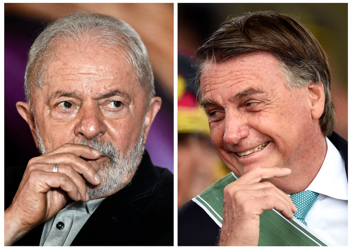(FILES) This file combination of pictures created on May 4, 2022, shows ex-Brazilian president and presidential candidate Luiz Inacio Lula da Silva (L) during a meeting with members of the Rede Party in Brasilia, on April 28, 2022, and Brazilian President and re-election candidate Jair Bolsonaro smiling during the Brazilian Army Day celebration at the Army headquarters in Brasilia on April 19, 2022. (Photo by EVARISTO SA / AFP)