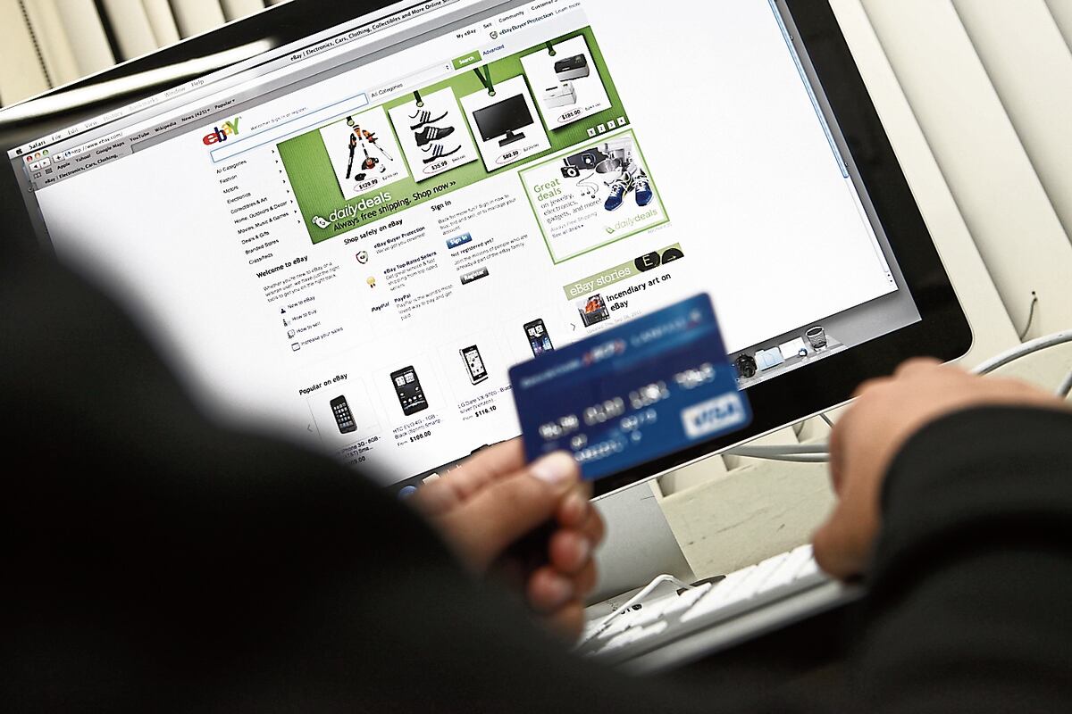 Las compras no son el uso más costoso con las tarjetas de crédito. (Foto: GEC)