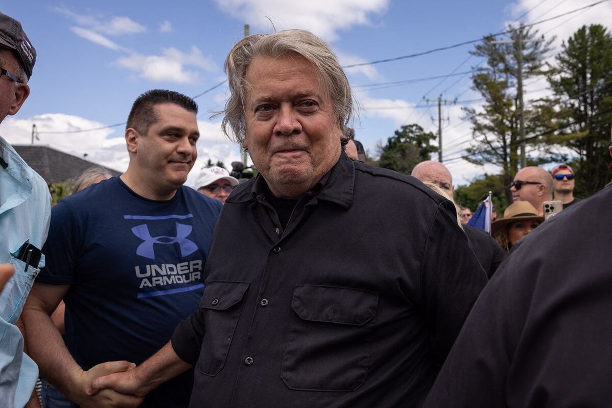 Steve Bannon fue acusado de malversar parte de los fondos en beneficio propio, a pesar de que prometió en la página web que no iría a parar “ni un céntimo” a sus bolsillos. (Foto de Yuki IWAMURA / AFP)