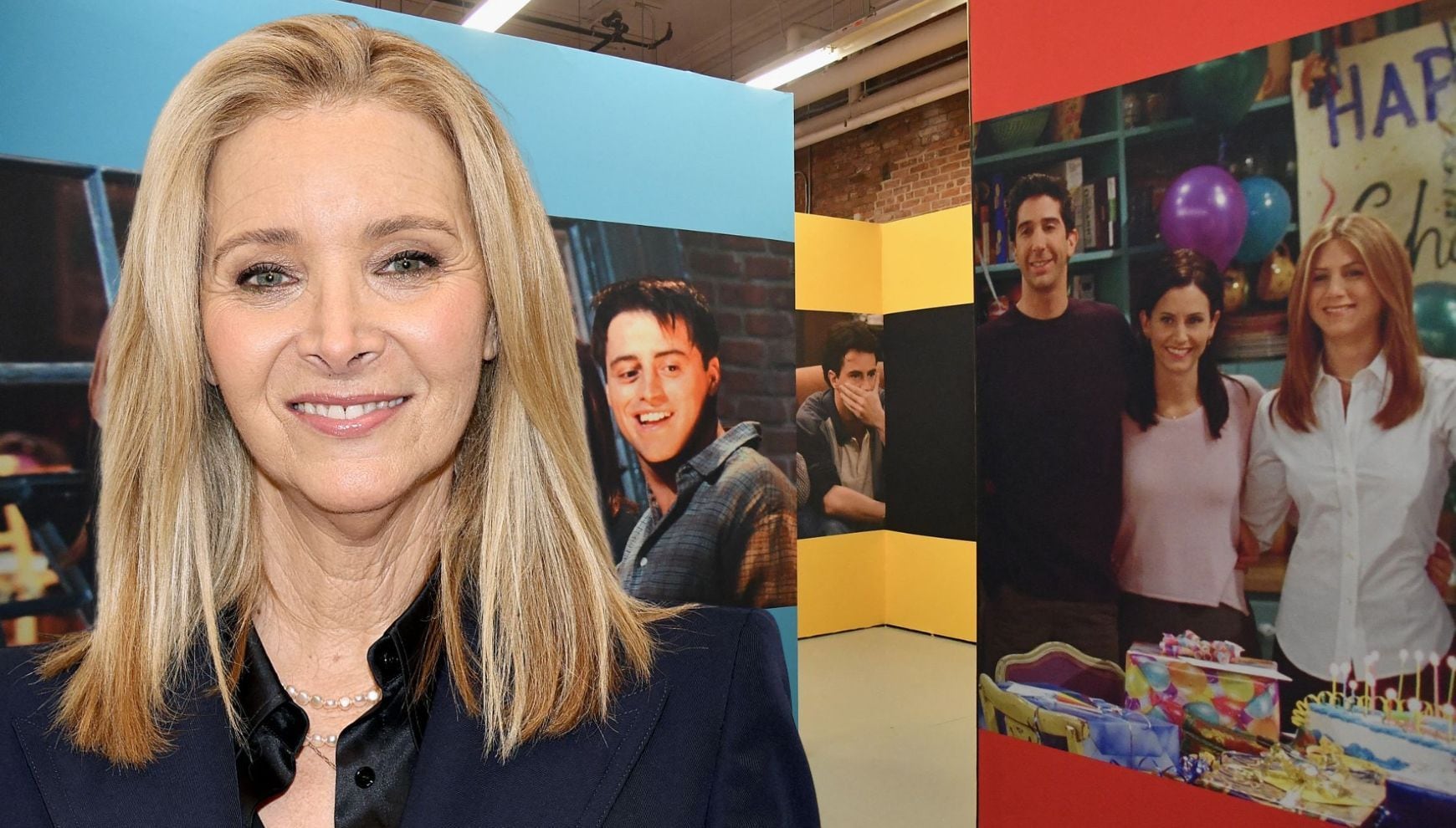 A más de dos décadas del final de “Friends”, Lisa Kudrow reveló la millonaria suma que el elenco sigue recibiendo cada año por las retransmisiones de la icónica sitcom (Foto: AFP)