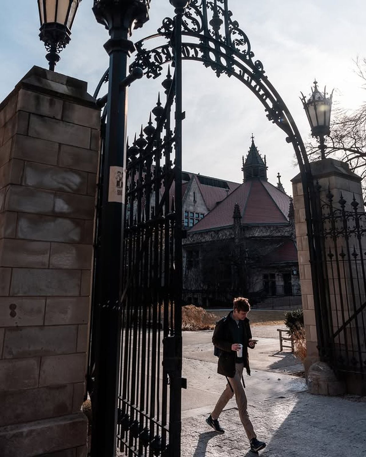 Dependiendo del nivel de ingresos familiares, los postulantes pueden acceder no solo a matrícula gratuita (Foto: Universidad de Chicago)