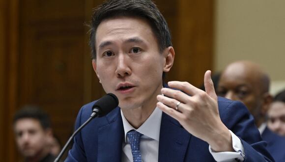 El director ejecutivo de TikTok, Shou Zi Chew, testifica ante una audiencia del Comité de Comercio y Energía de la Cámara en Capitol Hill, el 23 de marzo de 2023, en Washington, DC. (Foto de OLIVIER DOULIERY / AFP)