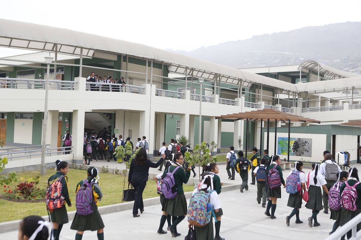 Ministro Chang informó que en aquellas regiones donde existe el riesgo de afectaciones por la presencia del fenómeno El Niño, se adelantará el cierre del año escolar. (Foto: El Comercio)