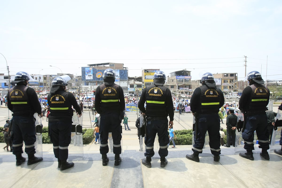 Respecto a la confianza en los agentes del orden, un 61% dijo confiar en las fuerzas armadas, un 43% en el serenazgo (guardias municipales) y un 40% en la Policía Nacional. (Foto: Difusión)