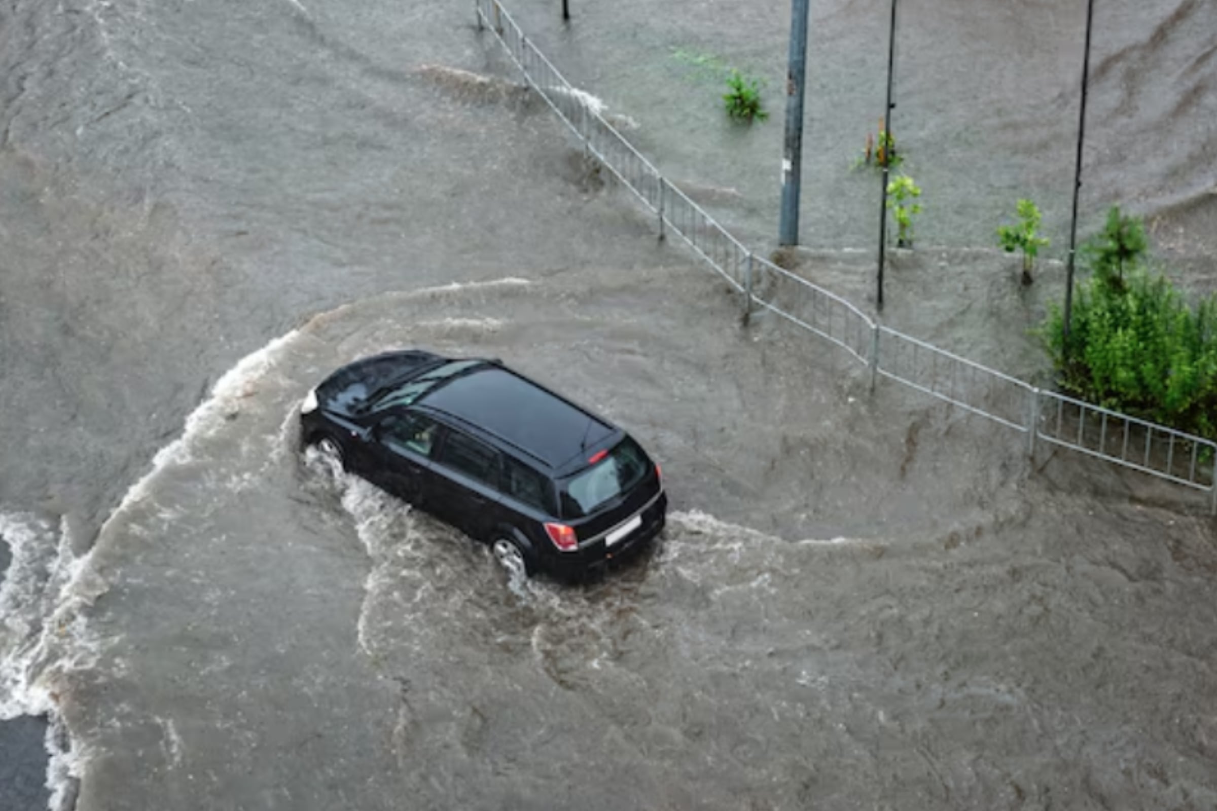 Las intensas lluvias en Treasure Island, Florida, ocasionaron que las vías queden relativamente inundadas. (Crédito: Magnific / Imagen referencial)