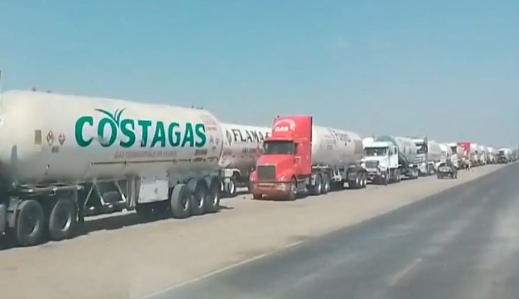 Pluspetrol señala que ha aumentado la afluencia de cisternas que buscan cargar gas en su planta en Pisco. (Captura: Latina Noticias)