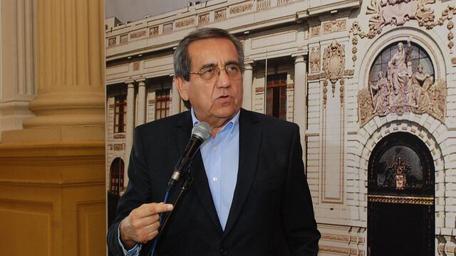 Jorge del Castillo exhorta a Martín Vizcarra a nombrar nuevo ministro de Defensa