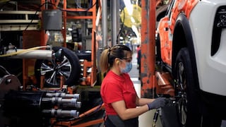 The Economist: los trabajadores son los que más pierden en espiral de salarios y precios