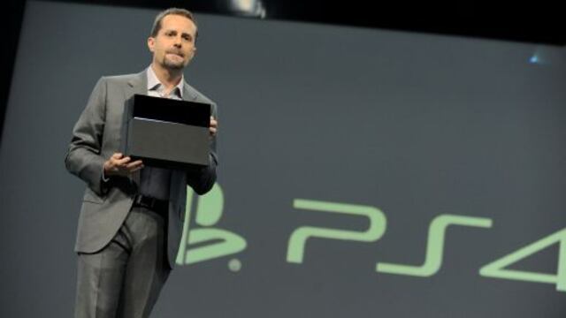 Sony presentó su PlayStation 4 para competir contra el Xbox