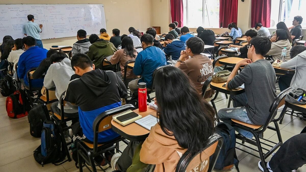Durante décadas tuvimos a la demografía empujándonos por la espalda. Ese viento se está acabando. Y la generación que tendrá que enfrentar ese Perú ya está hoy sentada en nuestras aulas. (Foto: Difusión)