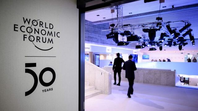 Burbuja de Davos devora a quienes intentan romperla