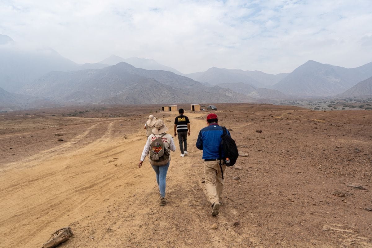 La intervención del Mincul se ejecutó hace unos días conjuntamente con la Municipalidad Distrital de Laredo y la PNP en un área del Estado administrada por el Mincul y declarada Patrimonio Cultural de la Nación. Foto: Mincul.