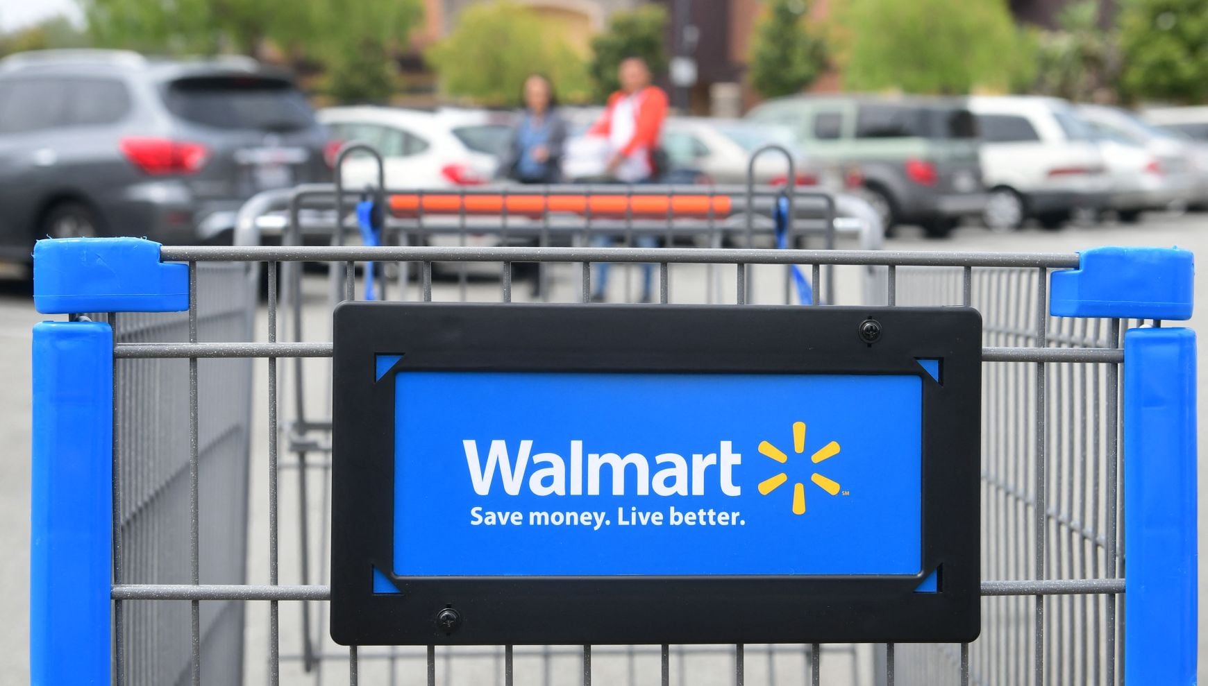 Como varios ciudadanos aprovecharán el día de las elecciones para ir de compras, muchos se preguntan si Walmart abrirán sus puertas (Foto: Frederic J. Brown / AFP)