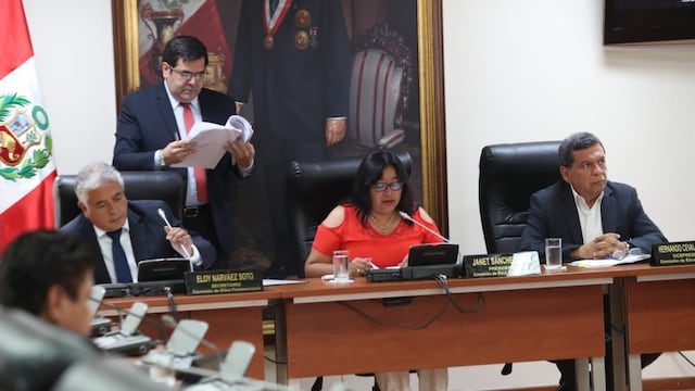 Comisión de Ética rechazó denuncia contra Del Castillo por pagos a ex asesora