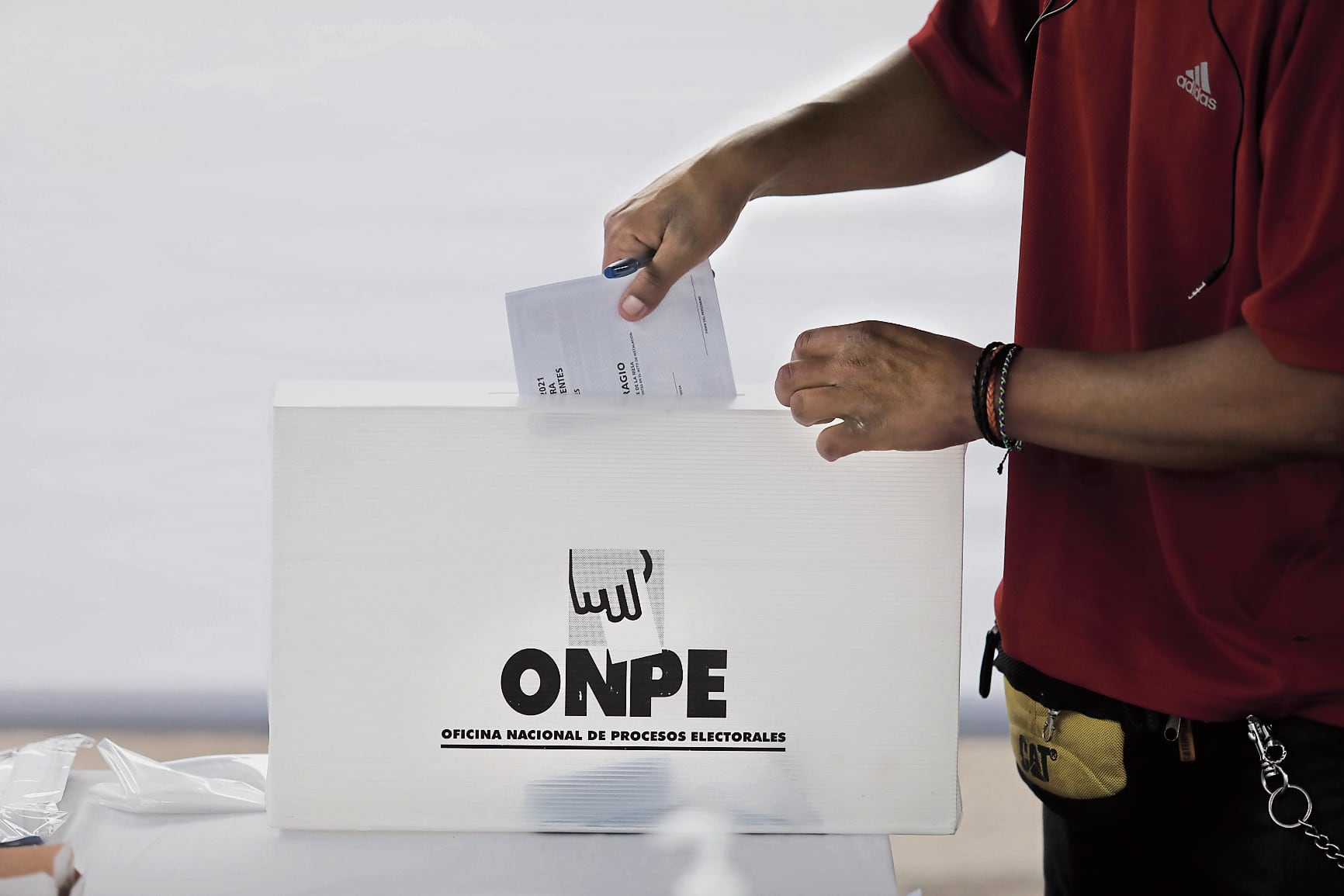 Un proyecto de ley plantea grabar y transmitir en vivo el conteo de votos. (Foto: GEC)