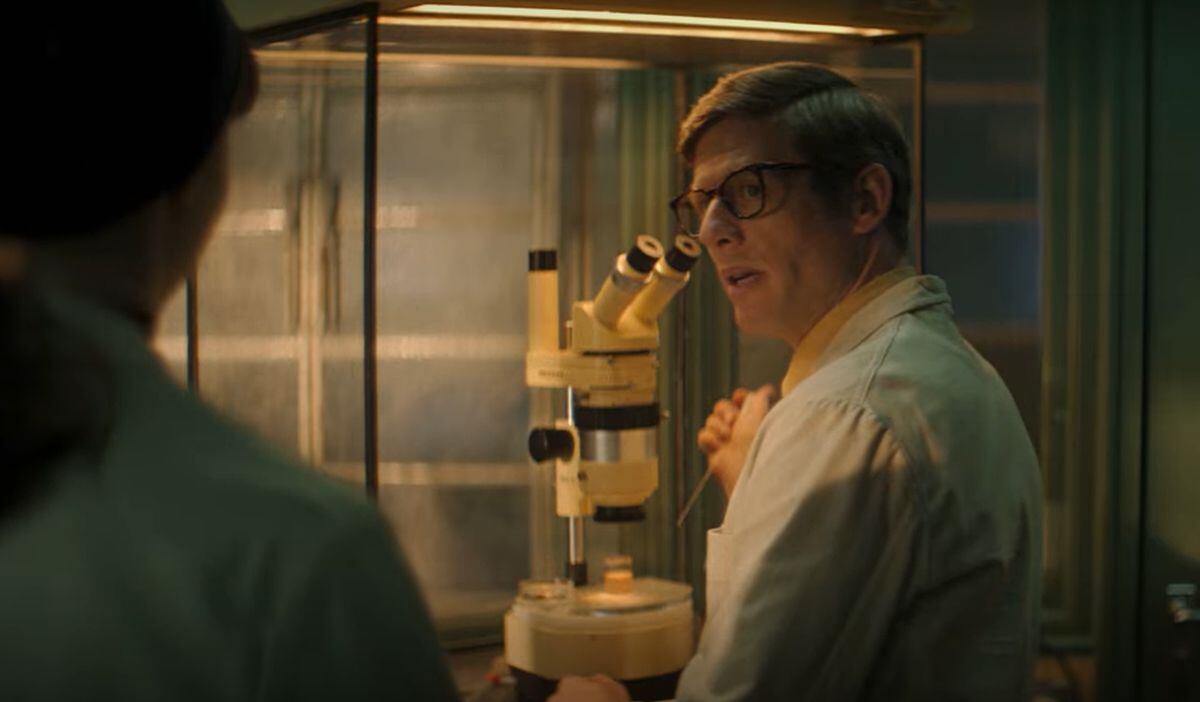 El momento en el que van a realizar la FIV en "Joy" (Foto: Wildgaze Films / Pathé)