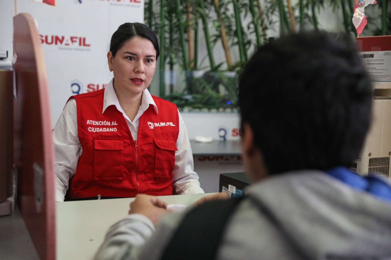 El monto de la gratificación será equivalente a una remuneración mensual íntegra si el trabajador laboró el semestre completo. Foto: Sunafil