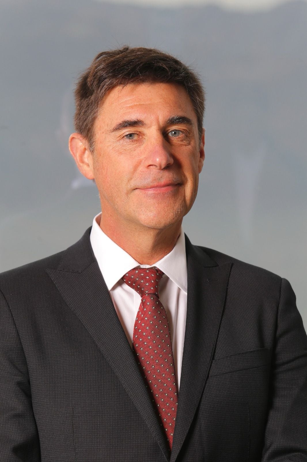 Manfred Paulmann asumirá la presidencia del Directorio de Cencosud tras el relevo de Julio Moura.